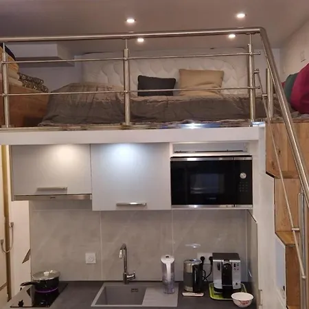 Palace, Chez Margot アパート *