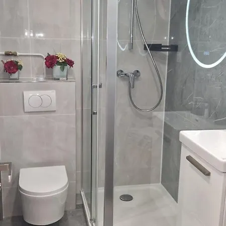 アパート Palace, Chez Margot *