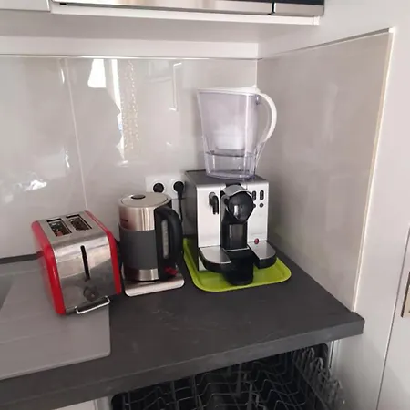 Palace, Chez Margot アパート *