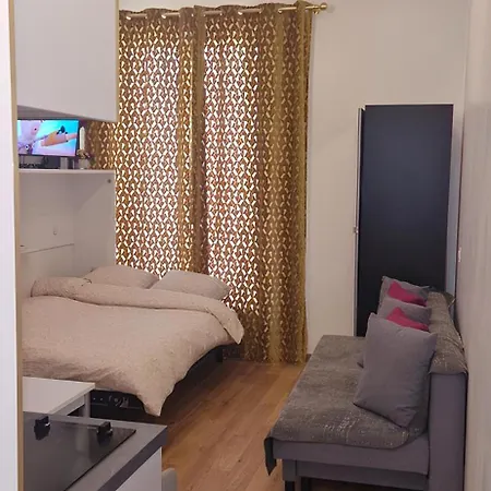 Palace, Chez Margot アパート *